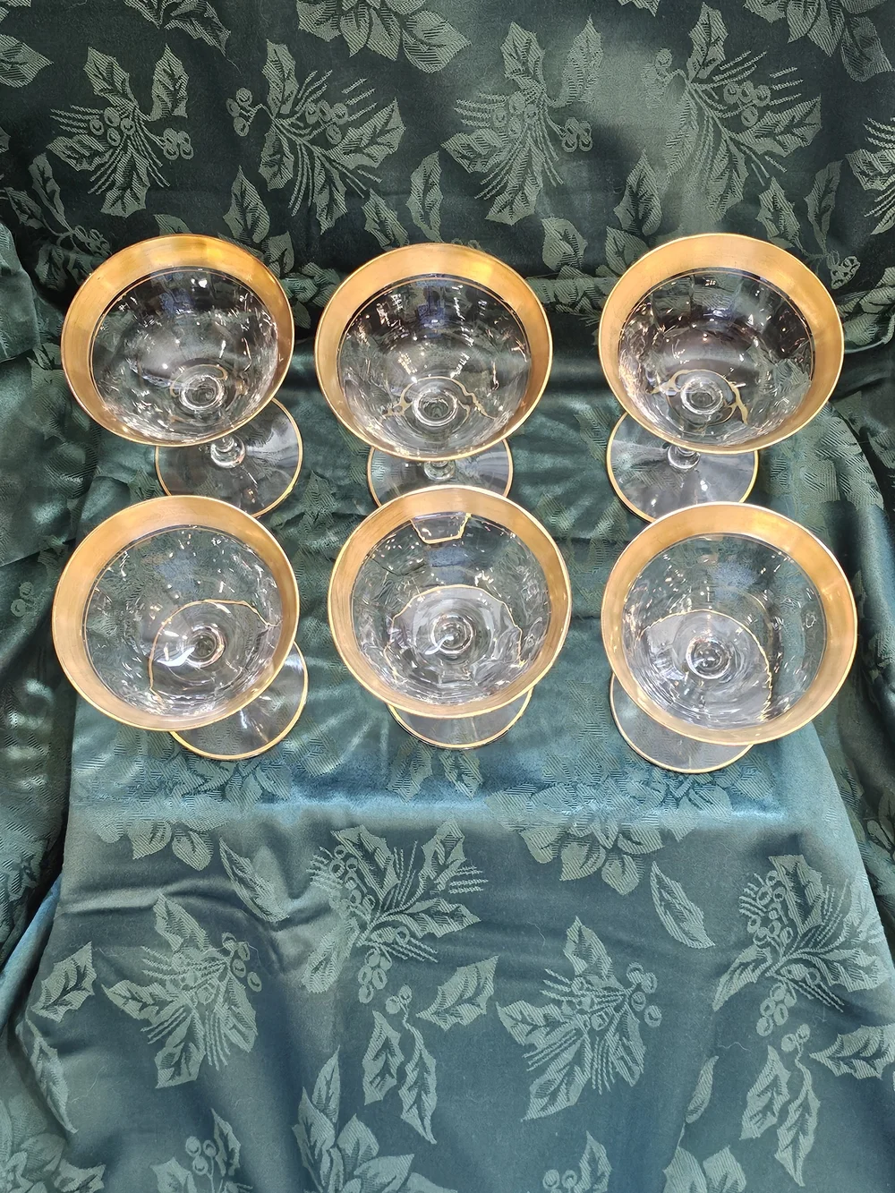 Gold-Rim Coupe Glasses - Elegant Clear Glass Set